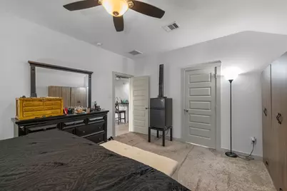 826 Green Clover Lane, Rosharon, TX 77583 - Photo 13