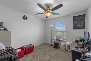 826 Green Clover Ln, Rosharon, TX 77583 - Photo 19