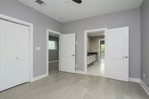 309 E 43rd St, Houston, TX 77022 - Photo 29