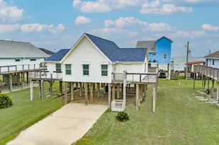 12922 Jolly Roger Dr, Freeport, TX 77541 - Photo 3