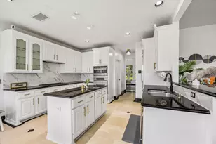 39 Oakmere Pl, Sugar Land, TX 77479 - Photo 11