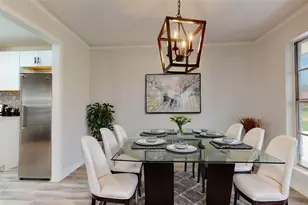 210 Outlook Dr, Houston, TX 77034 - Photo 5