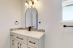 210 Outlook Dr, Houston, TX 77034 - Photo 19