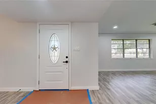 210 Outlook Dr, Houston, TX 77034 - Photo 7