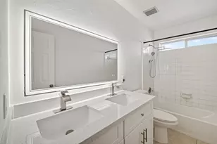 10319 Stanbrook Dr, Houston, TX 77089 - Photo 33