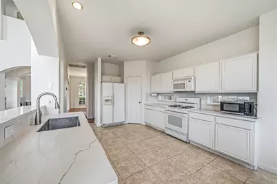 10319 Stan Brook Drive, Houston, TX 77089 - Photo 13