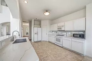 10319 Stanbrook Dr, Houston, TX 77089 - Photo 13