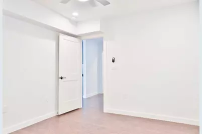 219 Marshall Street #106, Houston, TX 77006 - Photo 3