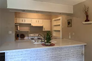 216 W G St, La Porte, TX 77571 - Photo 5