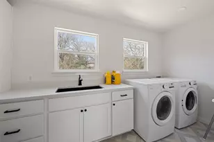 6104 Reicher Dr, Austin, TX 78723 - Photo 27