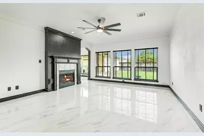 11915 Helene Court, Pinehurst, TX 77362 - Photo 5