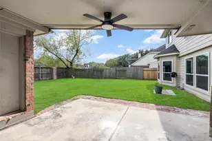 11915 Helene Ct, Pinehurst, TX 77362 - Photo 35