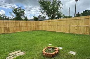 5480 Thames, Beaumont, TX 77708 - Photo 17