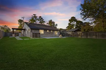 9919 Loch Dane Drive, Houston, TX 77070 - Photo 11