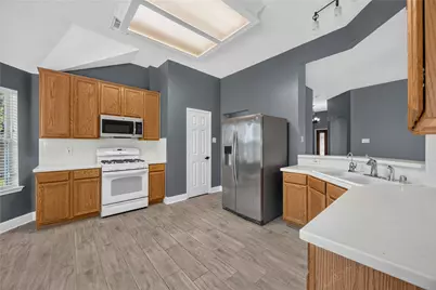 3519 Crescent Drive, Pearland, TX 77584 - Photo 11