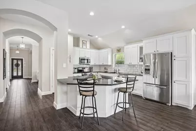 6146 Bradie Court, League City, TX 77573 - Photo 9