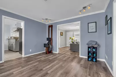 5458 Ariel Street, Houston, TX 77096 - Photo 9