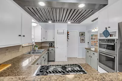 5458 Ariel Street, Houston, TX 77096 - Photo 17