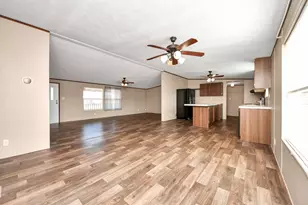 18292 Bellfounder Dr, Conroe, TX 77306 - Photo 5