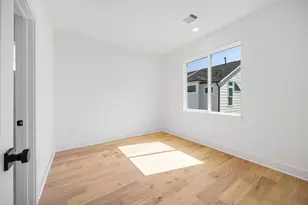 303 Marcella St, Houston, TX 77091 - Photo 11