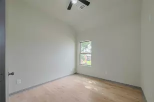 1909 Oregon St, Baytown, TX 77520 - Photo 29