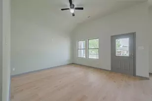 1909 Oregon St, Baytown, TX 77520 - Photo 7