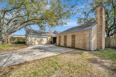 4330 Shady Springs Drive, Seabrook, TX 77586 - Photo 1