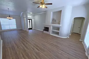 3809 Kimberly Dr, Pearland, TX 77581 - Photo 3