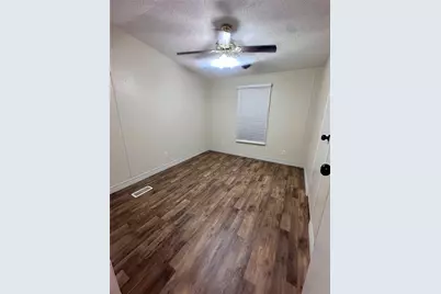 13630 Fm 361 Rd #B, Needville, TX 77461 - Photo 11