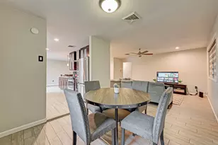 6119 Reamer St, Houston, TX 77074 - Photo 9