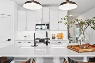 102 Lantana Ln, Huntsville, TX 77340 - Photo 3