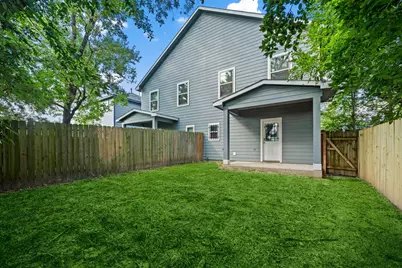 4510 Mayflower Street #A/B, Houston, TX 77051 - Photo 15