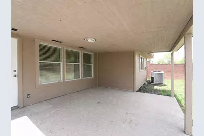 16003 Surrey Woods Drive, Friendswood, TX 77546 - Photo 29