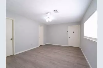 16003 Surrey Woods Drive, Friendswood, TX 77546 - Photo 25