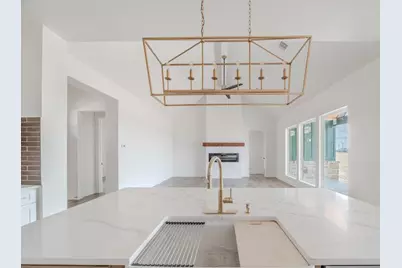 337 Buffalo Trail, Angleton, TX 77515 - Photo 5