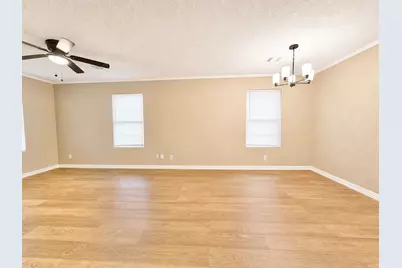 7902 Bowen Street, Houston, TX 77051 - Photo 5