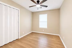 7902 Bowen St, Houston, TX 77051 - Photo 15