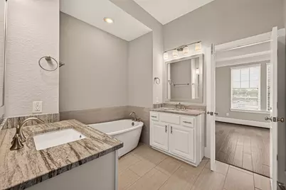 8326 Ginger Oak Street, Houston, TX 77055 - Photo 19