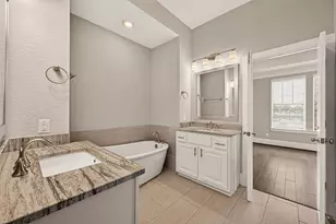 8326 Ginger Oak St, Houston, TX 77055 - Photo 19