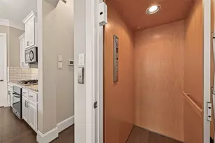 8326 Ginger Oak St, Houston, TX 77055 - Photo 9