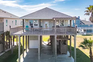 13111 Buccaneer Pkwy, Freeport, TX 77541 - Photo 1