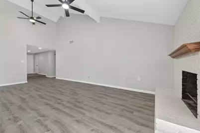 2714 Valley Forest Drive, Missouri City, TX 77489 - Photo 11