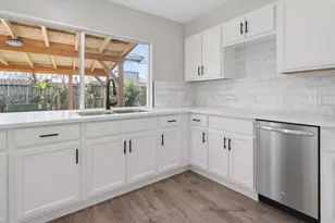 2714 Valley Forest Dr, Missouri City, TX 77489 - Photo 15