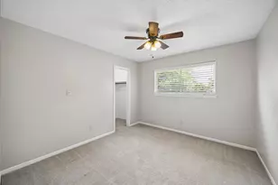 25114 Spring Ridge Dr, Spring, TX 77386 - Photo 17