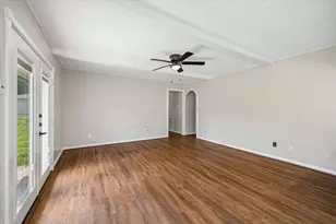 25114 Spring Ridge Dr, Spring, TX 77386 - Photo 7