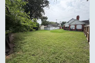 500 Fairbanks Street, Houston, TX 77009 - Photo 13