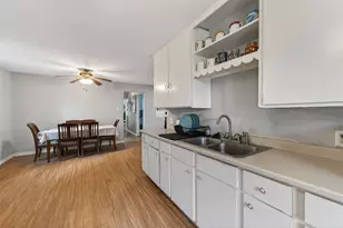 15185 Travis Ln, Willis, TX 77378 - Photo 11