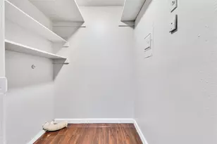 8787 Brae Acres Rd, Houston, TX 77074 - Photo 15