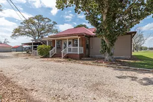 834 Co Rd 408, El Campo, TX 77437 - Photo 5