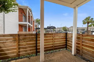 8701 Town Park Dr, Houston, TX 77036 - Photo 9